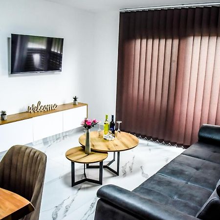 Luxury Villa M&B توزلا المظهر الخارجي الصورة