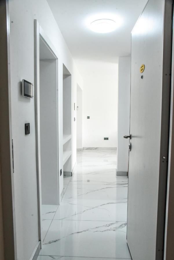 Luxury Villa M&B توزلا المظهر الخارجي الصورة