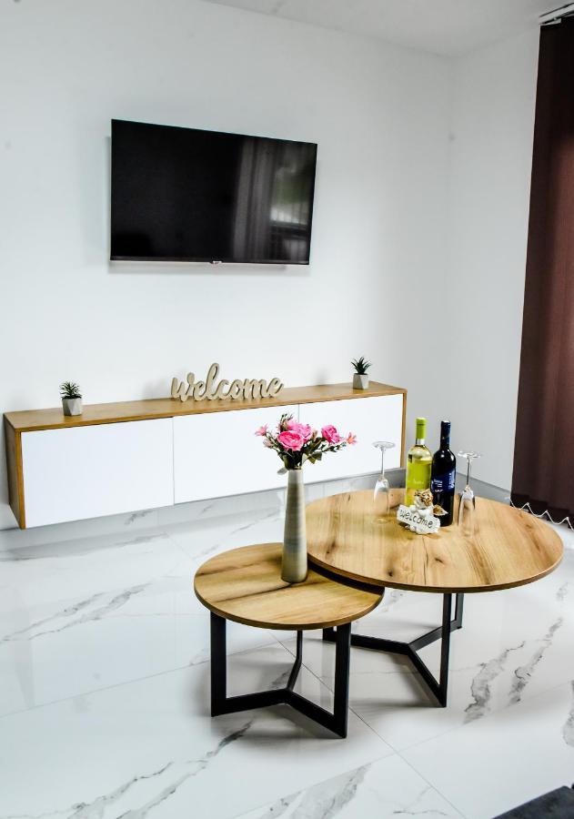 Luxury Villa M&B توزلا المظهر الخارجي الصورة