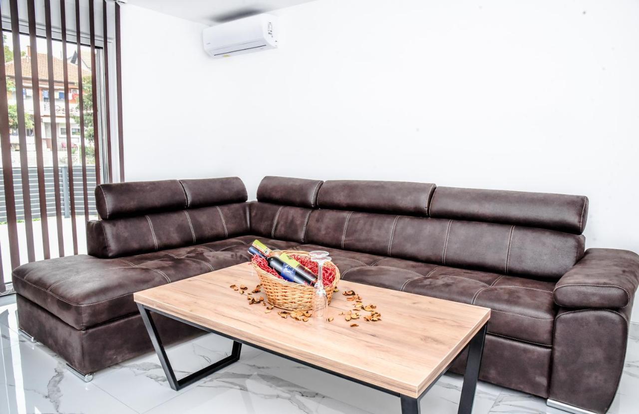 Luxury Villa M&B توزلا المظهر الخارجي الصورة