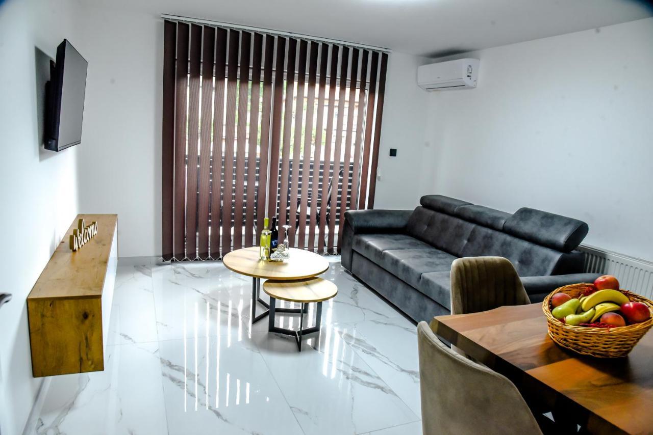 Luxury Villa M&B توزلا المظهر الخارجي الصورة