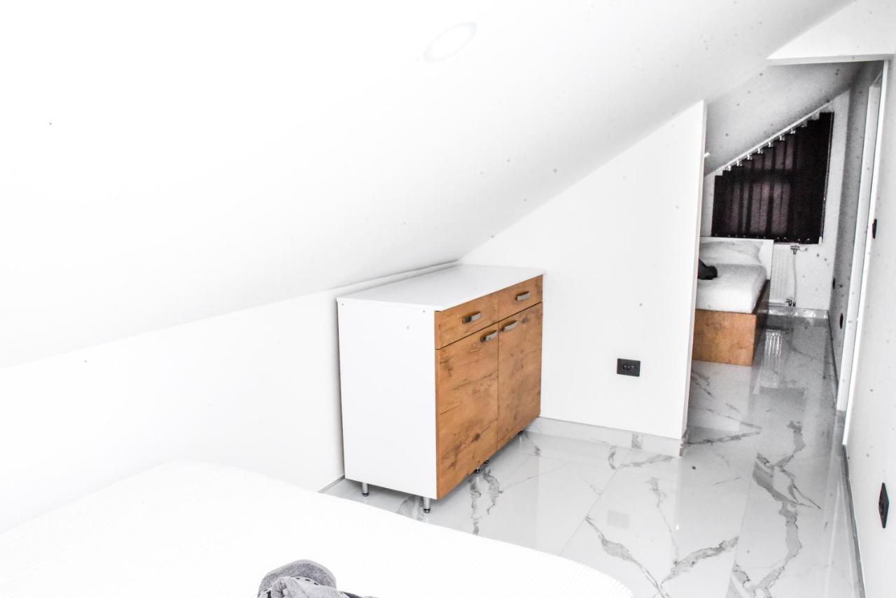 Luxury Villa M&B توزلا المظهر الخارجي الصورة